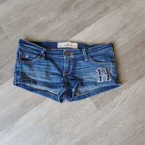 Hollister size 3 w26 super short shorts
